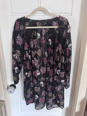 torrid Black Floral & Skull Sheer Kimono